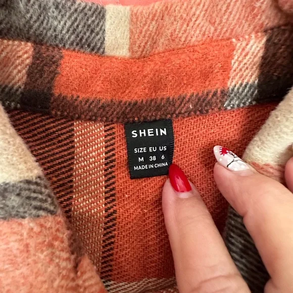 Cozy Plaid Shacket – Perfect for Fall Layering! - Picture 3 of 8